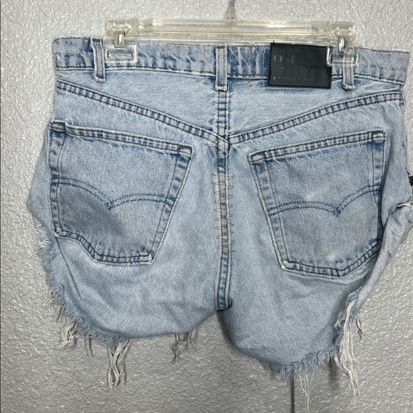 One Teaspoon Vintage Bandits Shorts - Picture 5 of 8